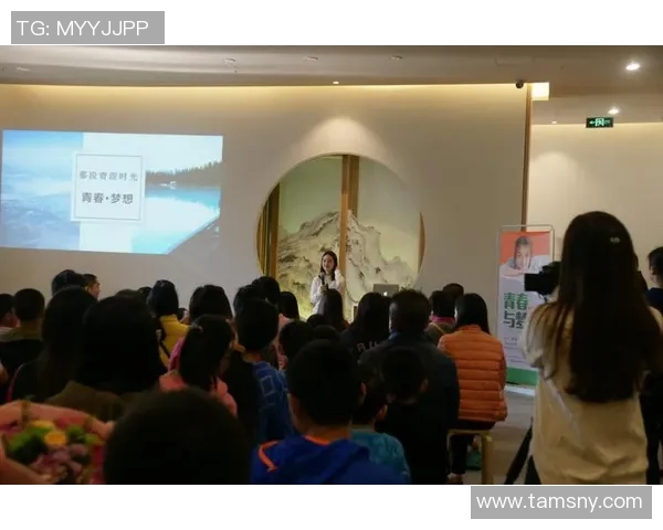 王静谈足球生涯：从青涩球员到职业教练的心路历程与成长故事